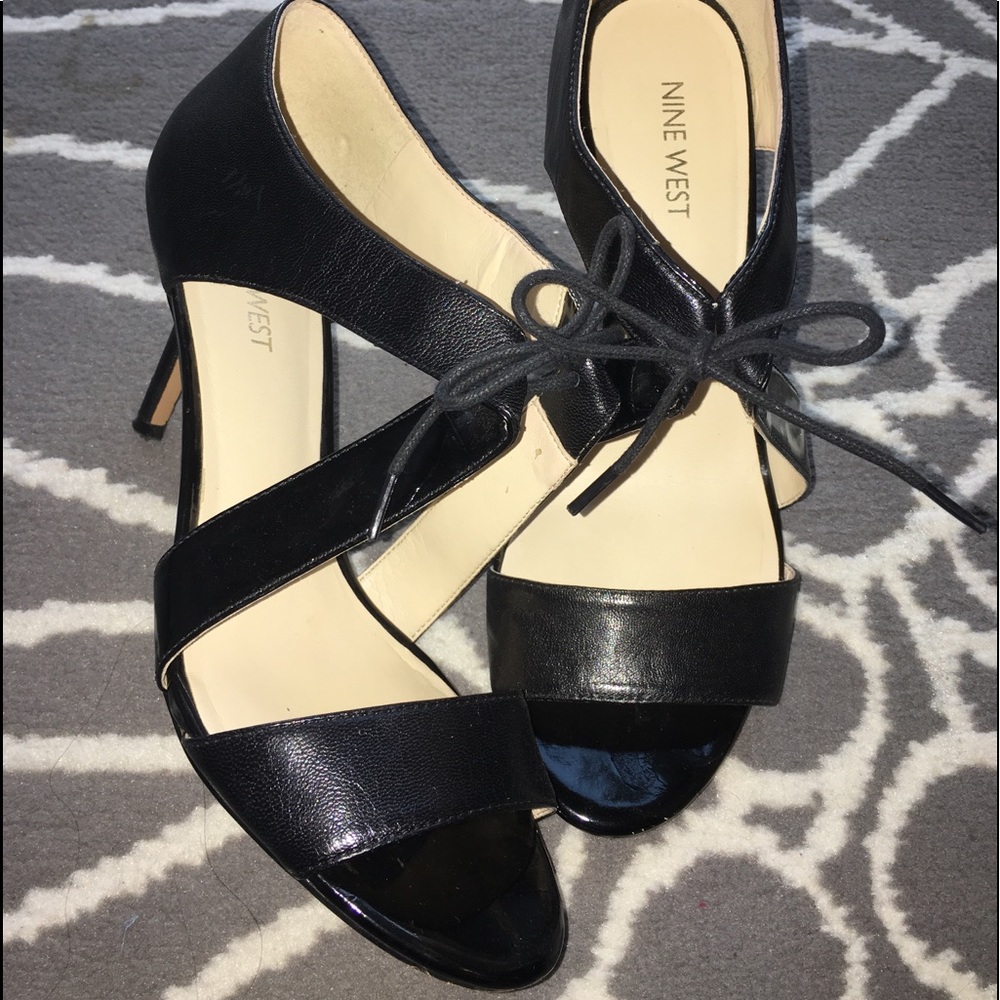 NINE WEST leather heel